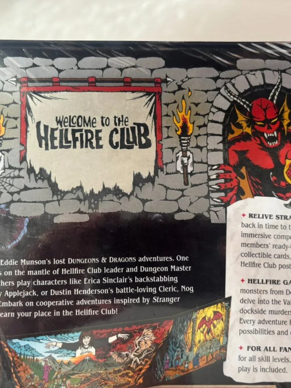 NEW Dungeons & Dragons Stranger Things: Welcome to the Hellfire Club Board Game